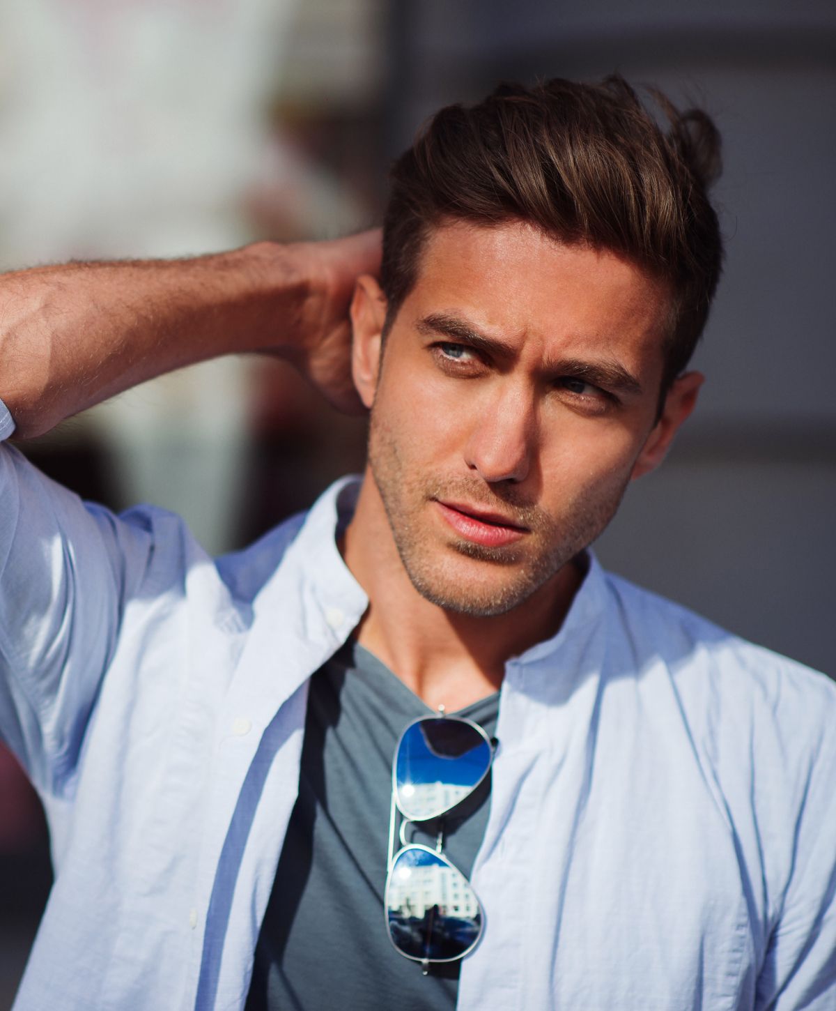 San Francisco prp hair restoration model with brown hair